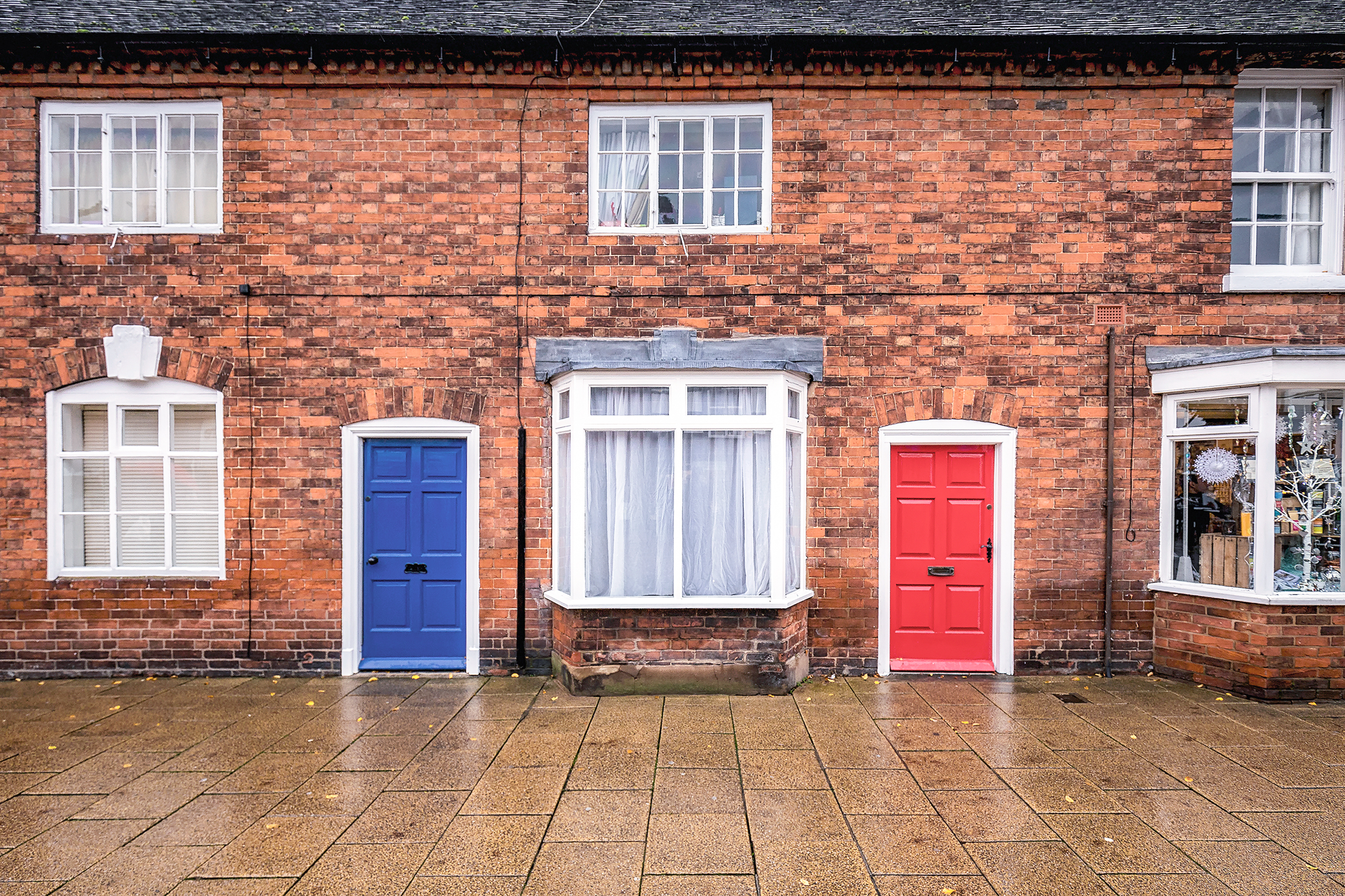 houses with wooden windows
